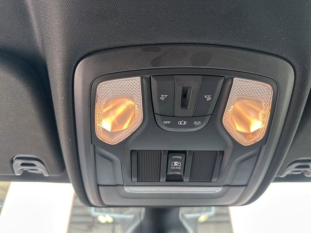 Used 2021 RAM 1500 Lone Star AWD/4WD image 17