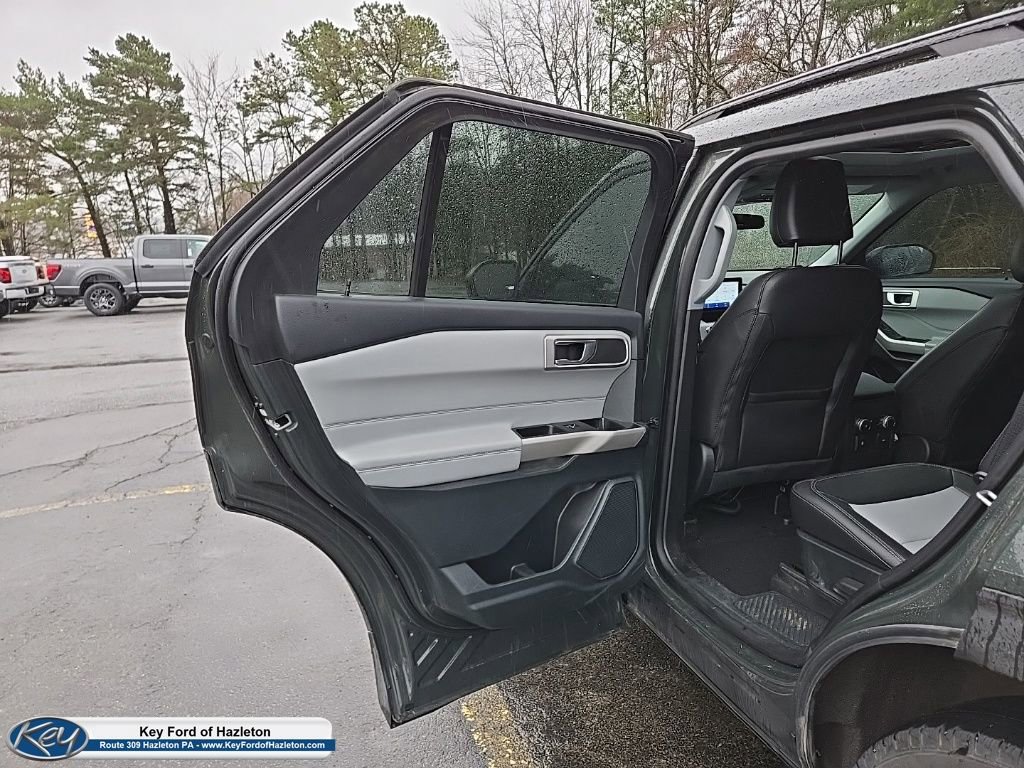 Used 2023 Ford Explorer XLT w/ Equipment Group 202A image 49