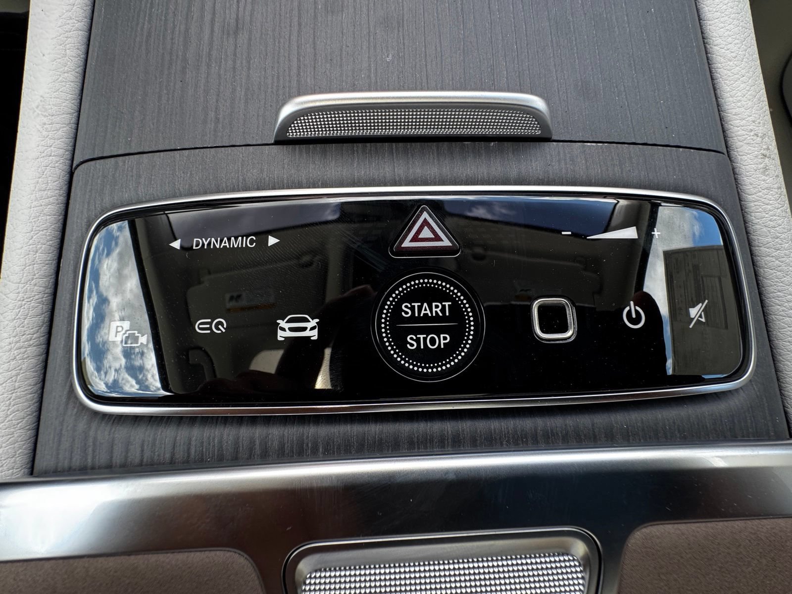 New 2026 Mercedes-Benz EQS 400 4MATIC SUV image 26