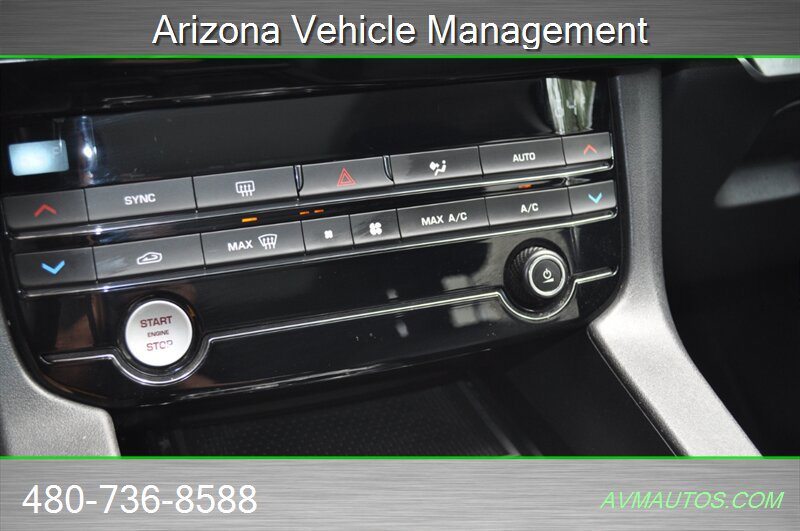 Used 2018 Jaguar F-PACE Premium AWD/4WD image 31