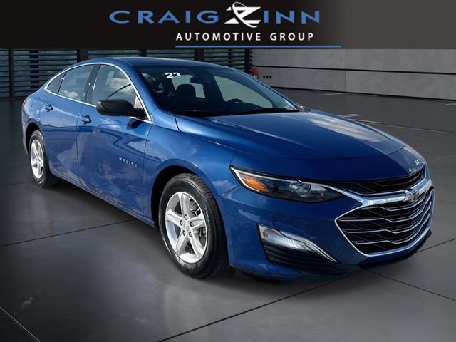 Used 2023 Chevrolet Malibu LS image 1