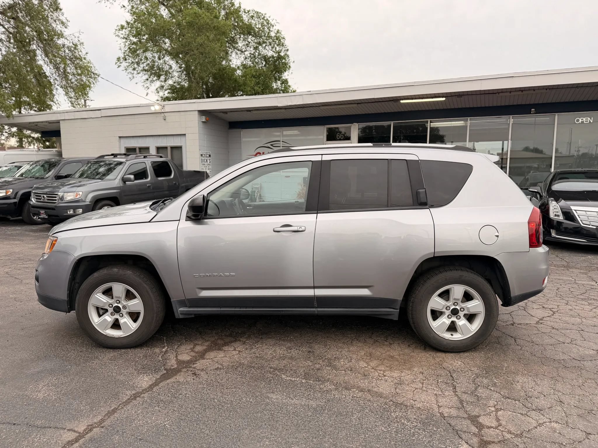 Used 2016 Jeep Compass Sport w/ Power Value Group FWD image 7