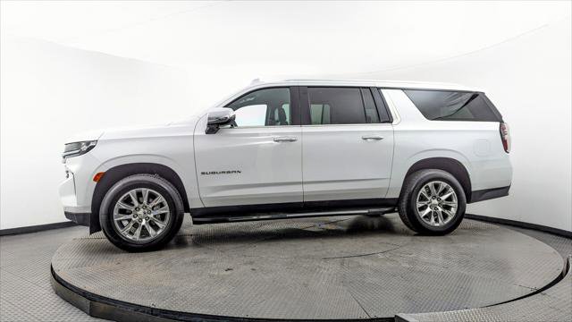 Used 2023 Chevrolet Suburban Premier image 3