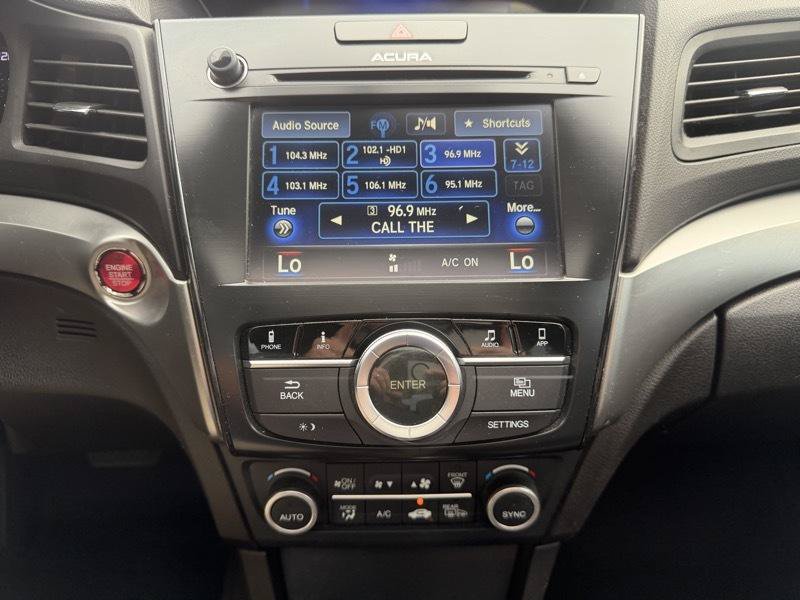 Used 2016 Acura ILX w/ Premium Package FWD image 18