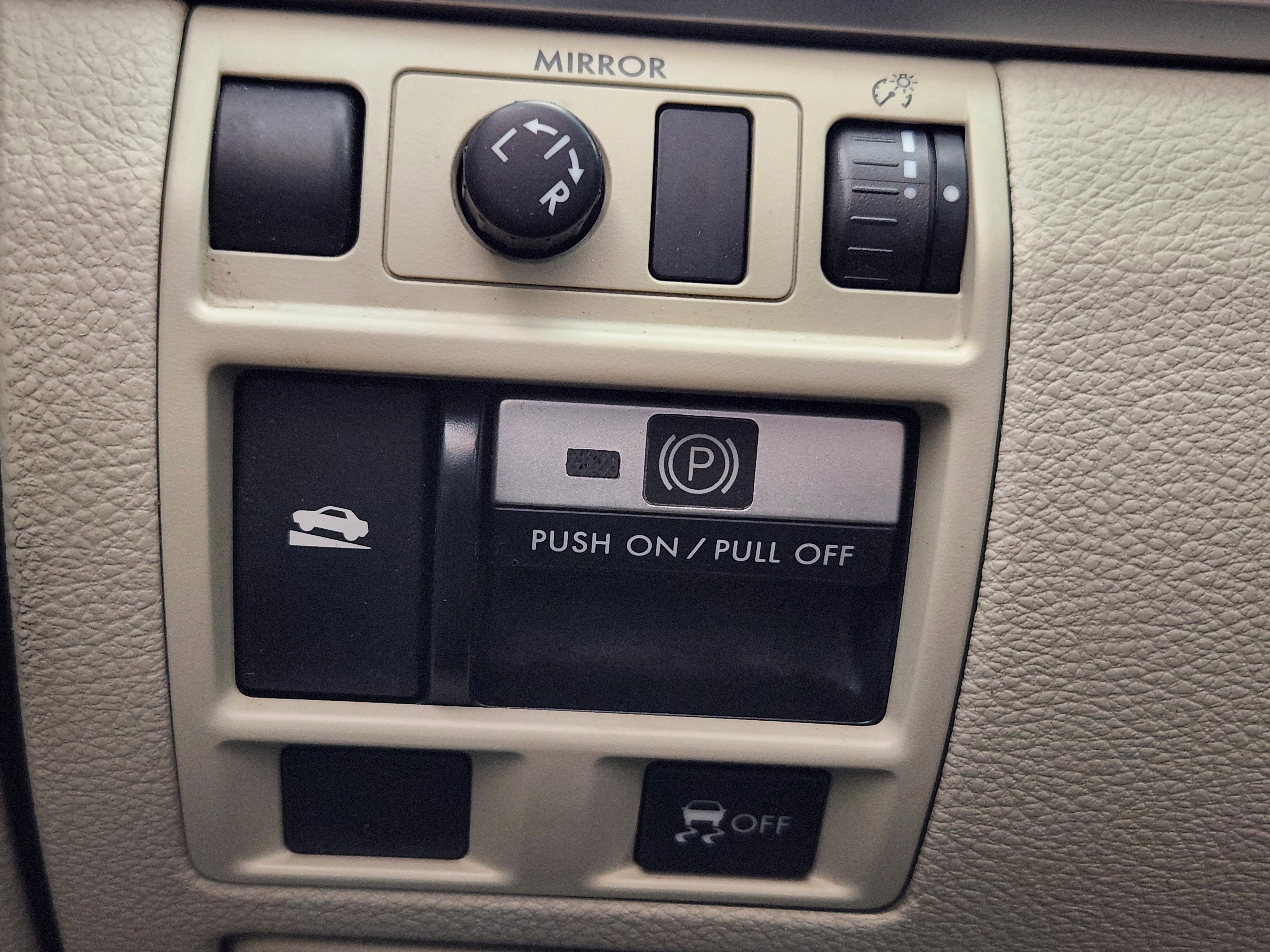 Used 2014 Subaru Outback 2.5i w/ Alloy Wheel Package image 26