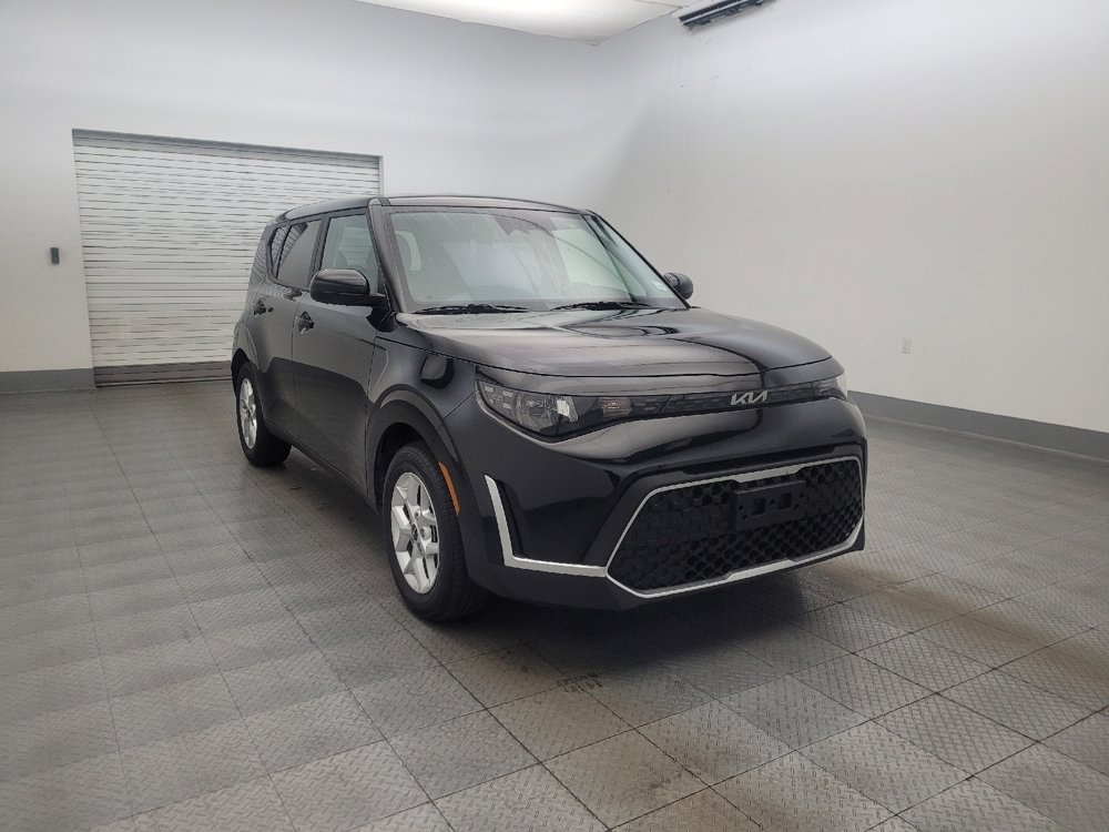 Used 2025 Kia Soul S FWD image 13