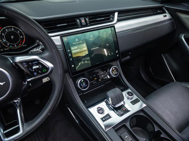 Certified 2024 Jaguar F-PACE R-Dynamic S AWD/4WD image 26