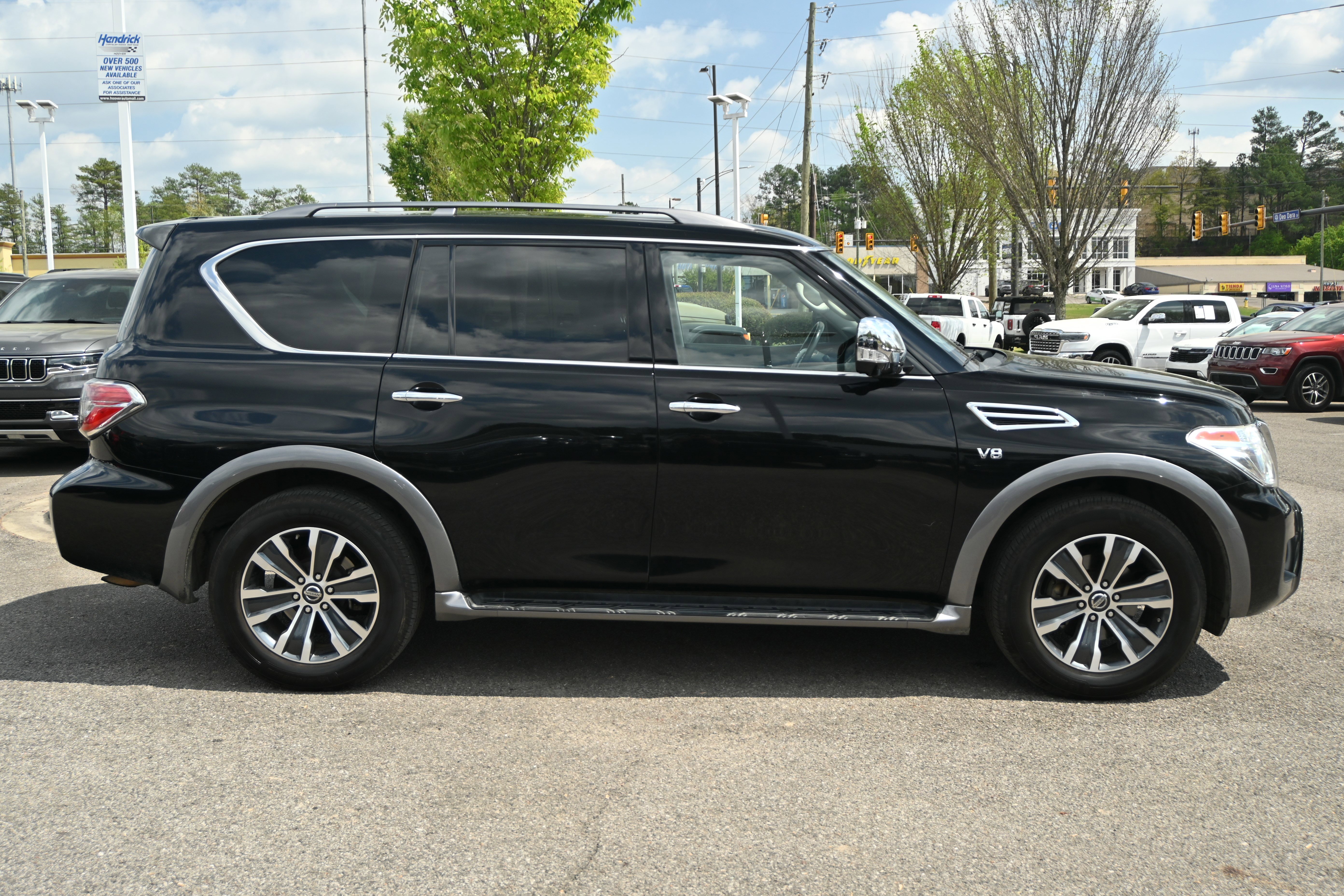 Used 2018 Nissan Armada SL w/ Moonroof Package image 16