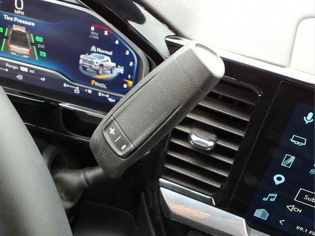 Used 2025 Chevrolet Silverado 2500 LT w/ Convenience Package image 7