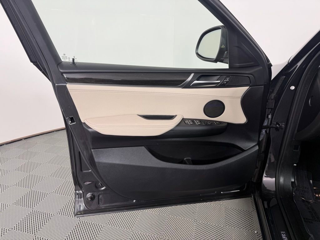 Used 2016 BMW X4 xDrive28i image 16