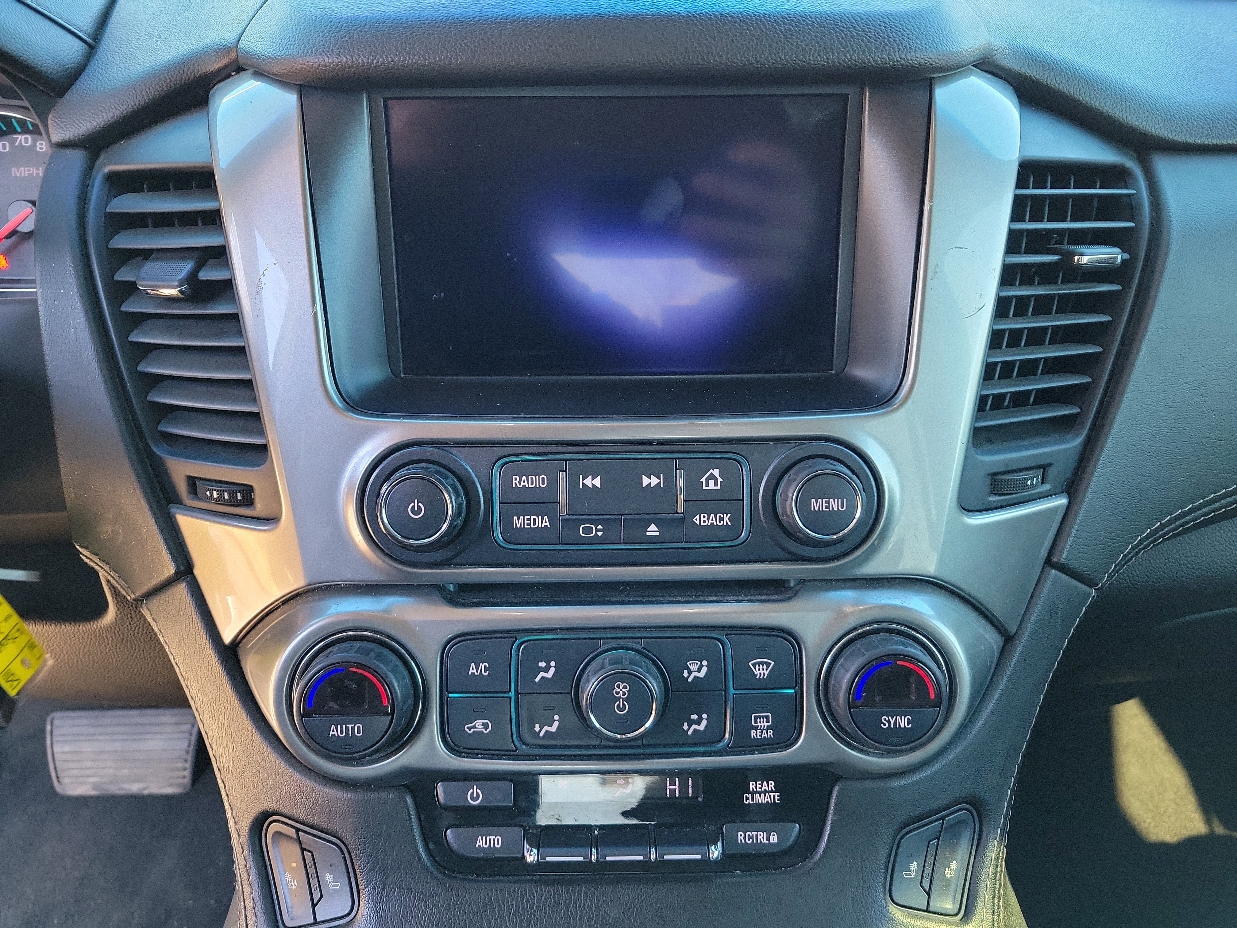 Used 2018 Chevrolet Tahoe LT AWD/4WD image 10