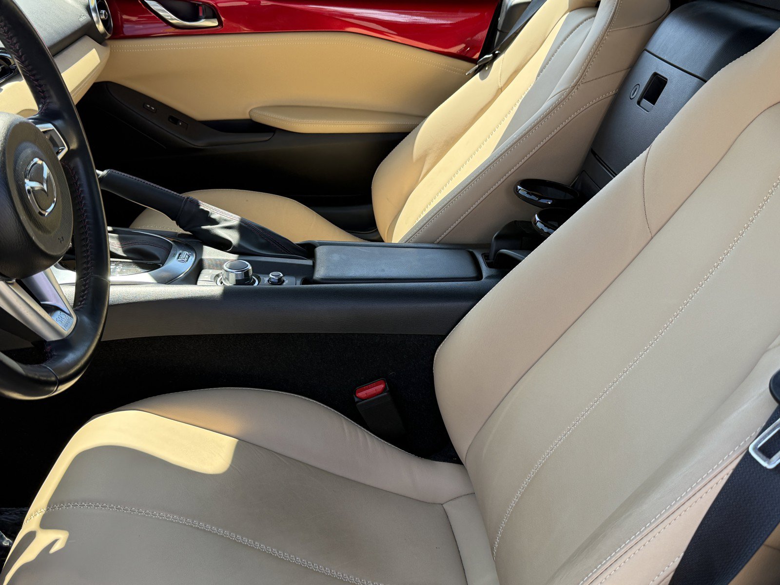 Used 2019 MAZDA MX-5 Miata RF Grand Touring RWD image 21