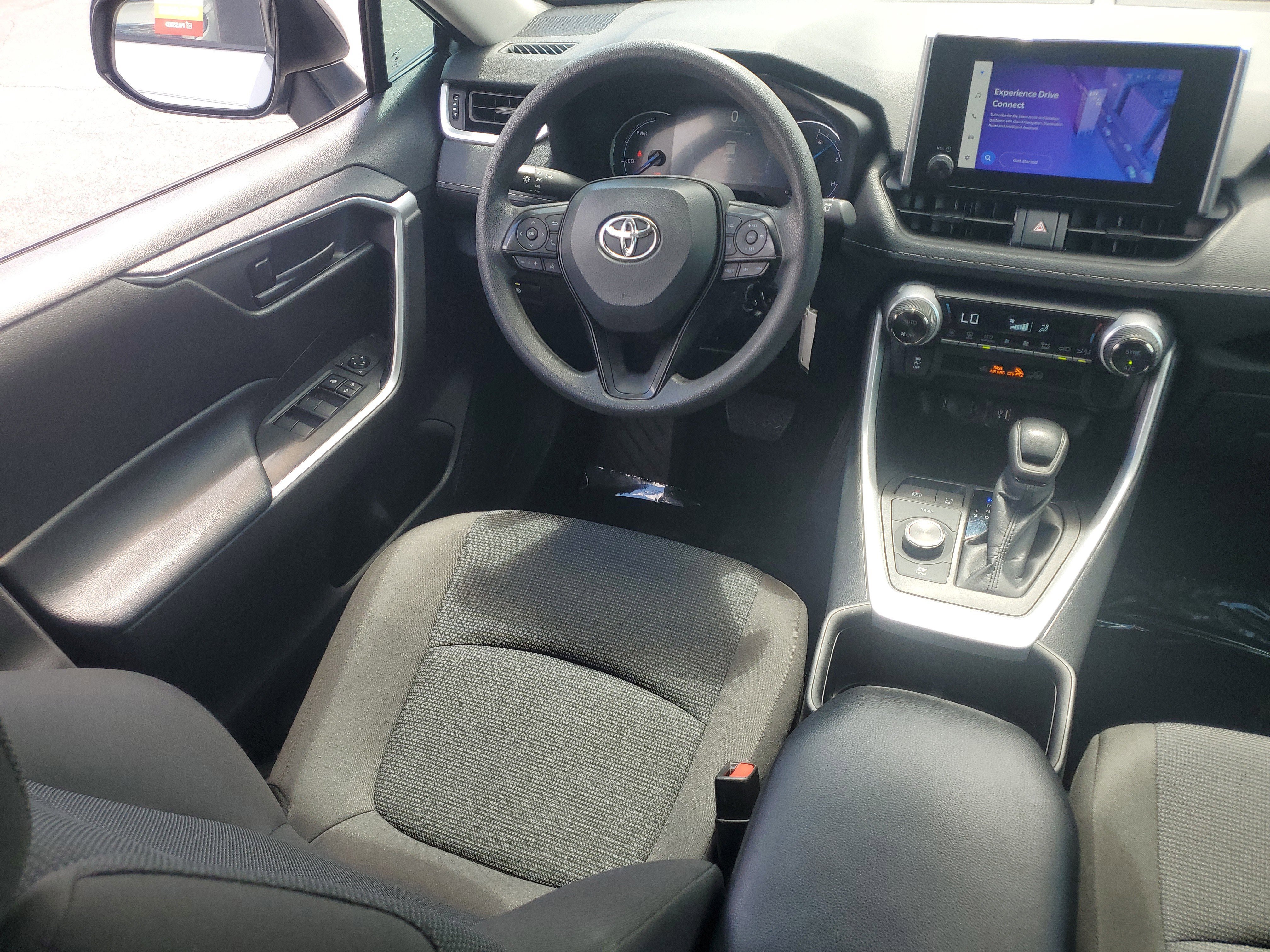 Certified 2024 Toyota RAV4 LE AWD/4WD image 15