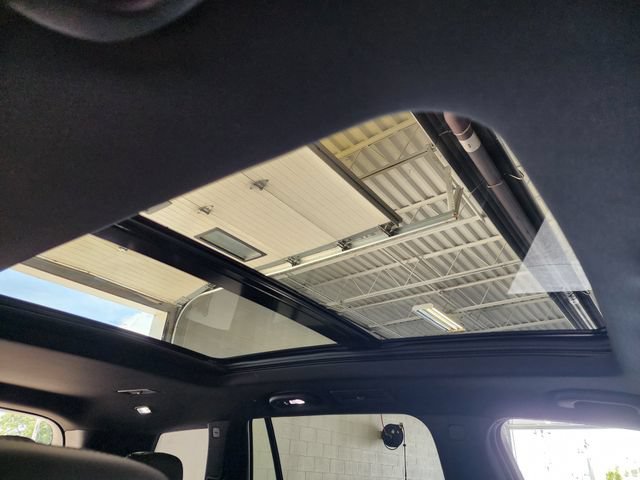 Certified 2024 Cadillac XT6 Sport w/ LPO, Floor Liner Package AWD/4WD image 24
