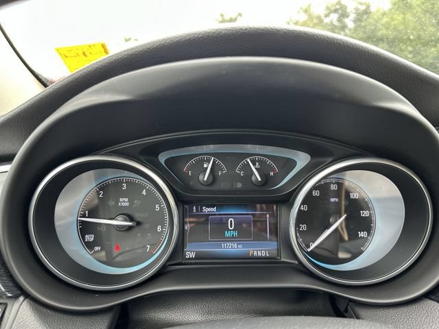 Used 2018 Buick Envision Essence FWD image 12