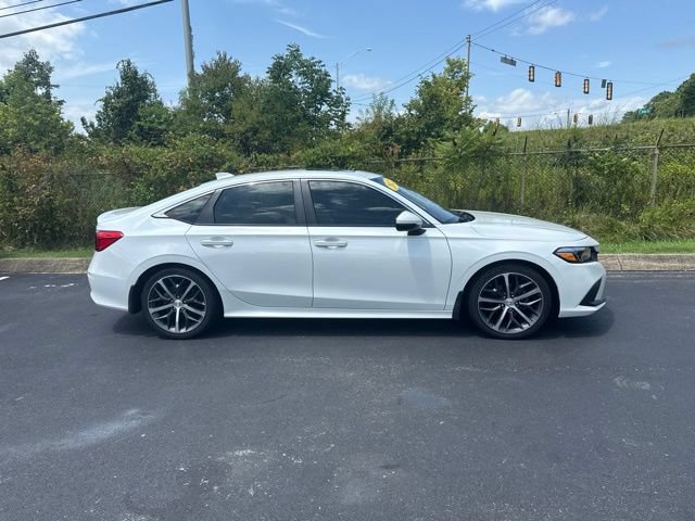 Used 2022 Honda Civic Touring image 4