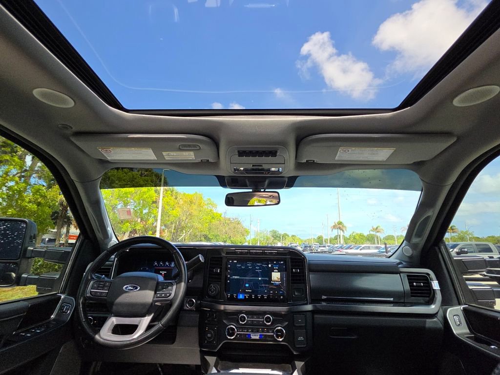 Used 2023 Ford F350 Lariat w/ Lariat Ultimate Package AWD/4WD image 19