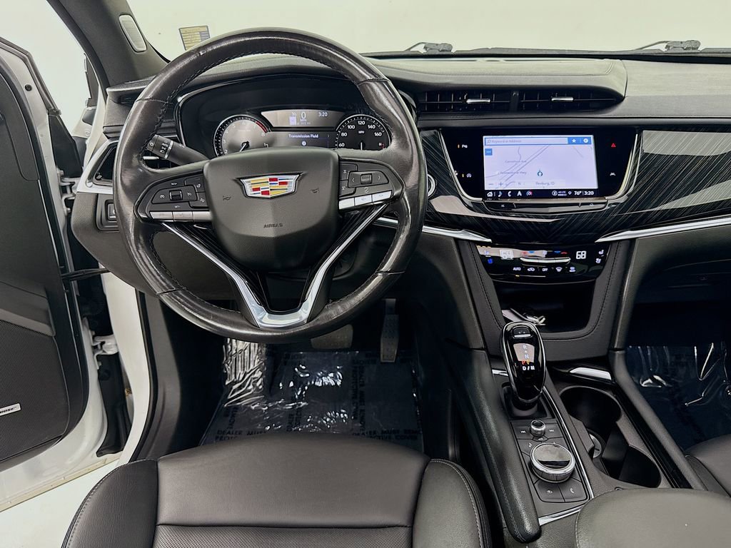 Used 2023 Cadillac XT6 Premium Luxury image 24