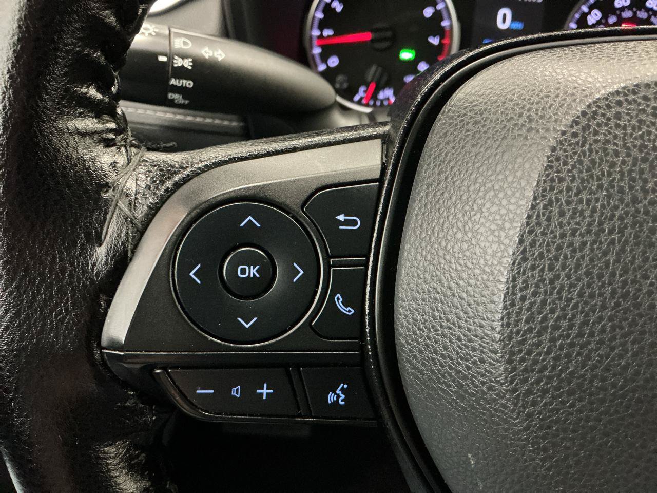 Used 2022 Toyota RAV4 XLE AWD/4WD image 20