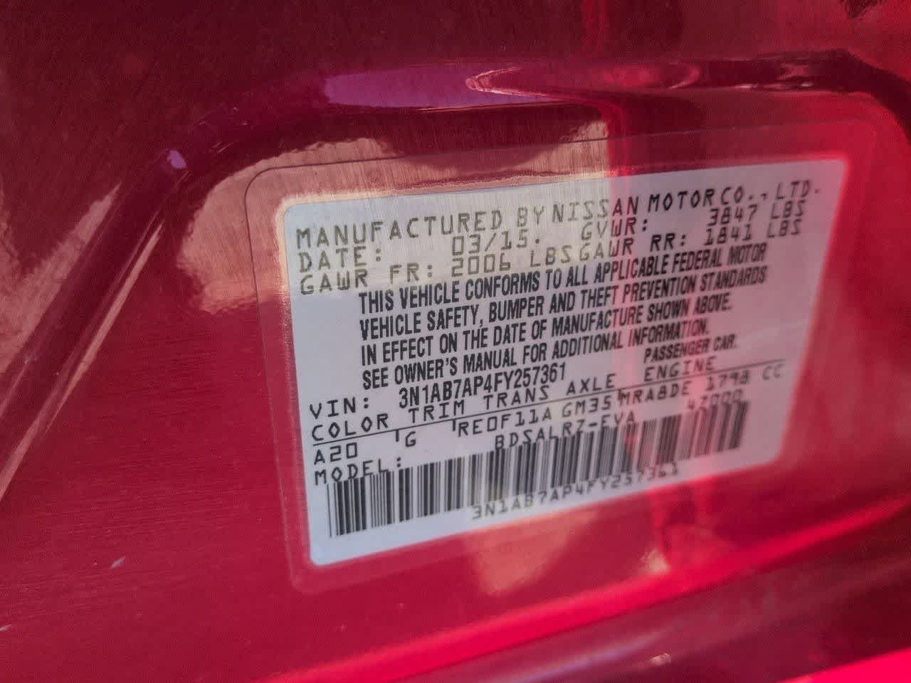 Used 2015 Nissan Sentra SR w/ SR Premium Package FWD image 35