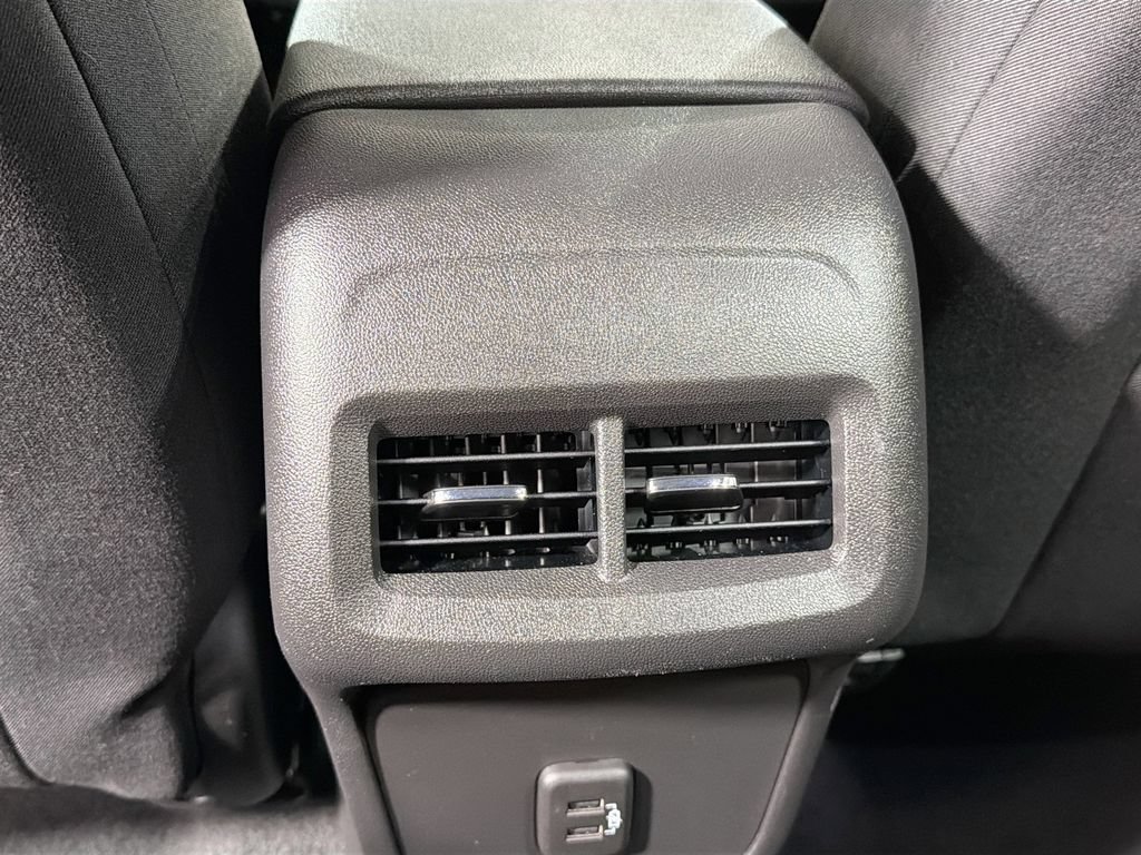 Used 2023 Chevrolet Equinox LT w/ Driver Convenience Package AWD/4WD image 26