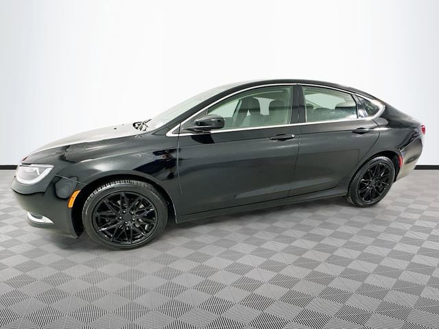 Used 2016 Chrysler 200 Limited image 4