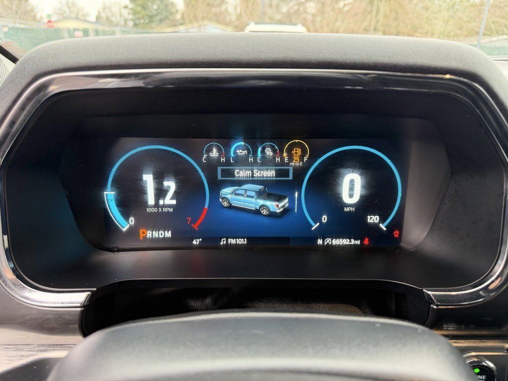 Used 2022 Ford F150 Lariat w/ Trailer Tow Package image 22