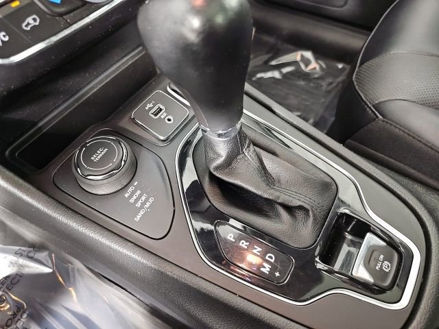 Certified 2022 Jeep Cherokee Limited w/ Mopar Interior Package image 23