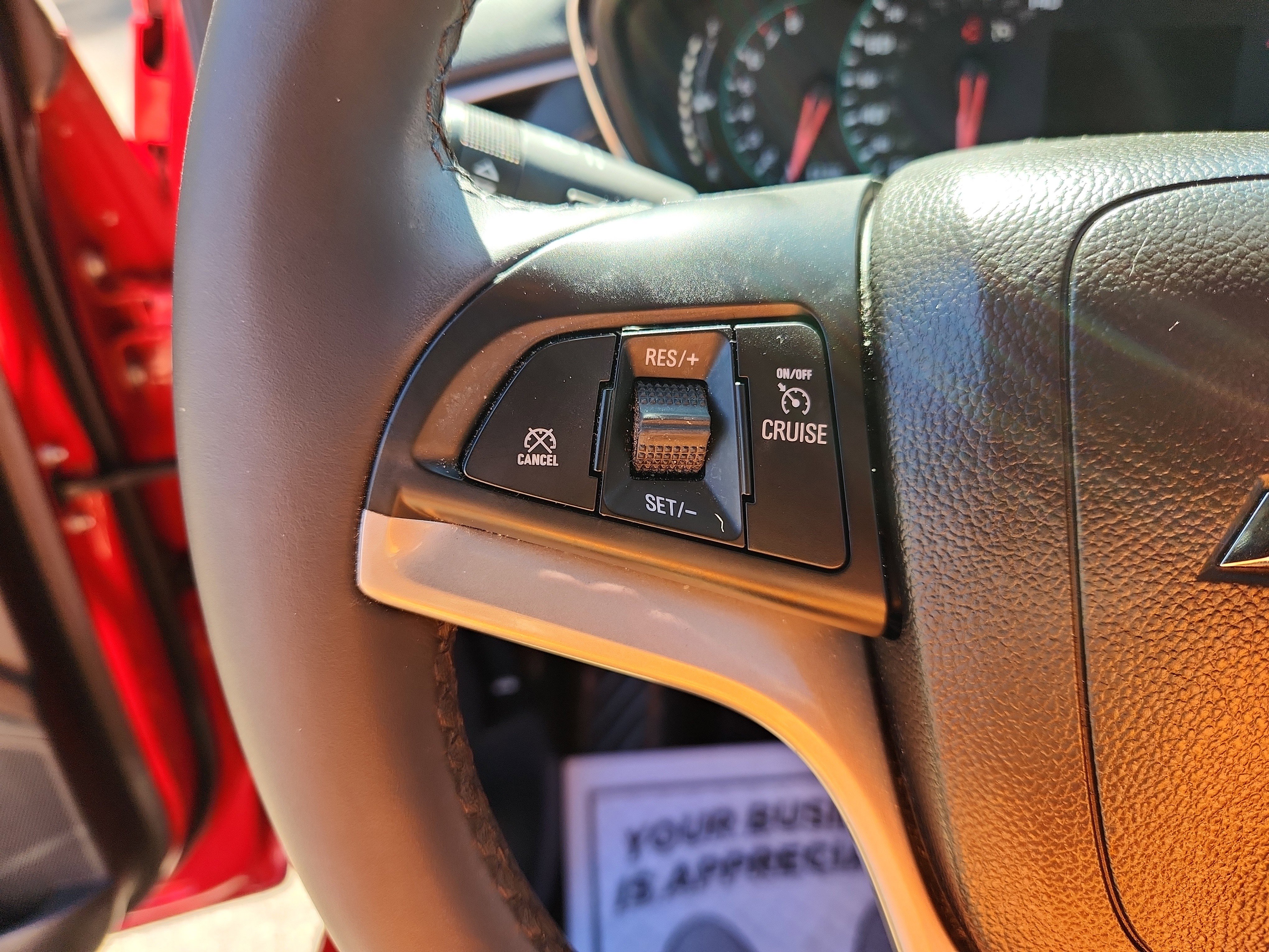 Used 2020 Chevrolet Trax LT w/ Sun & Sound Package image 28