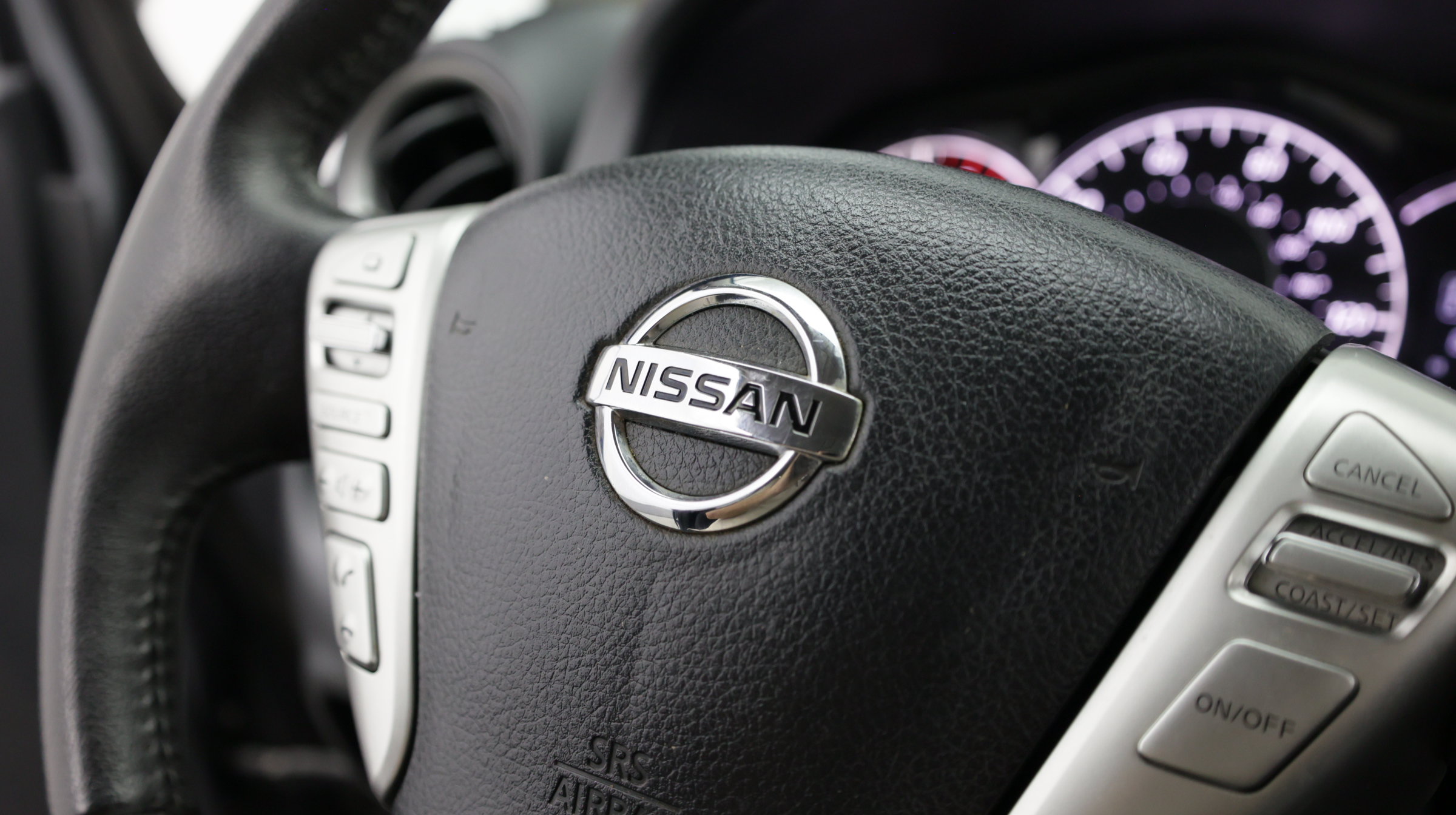 Used 2018 Nissan Versa Note SV FWD image 24