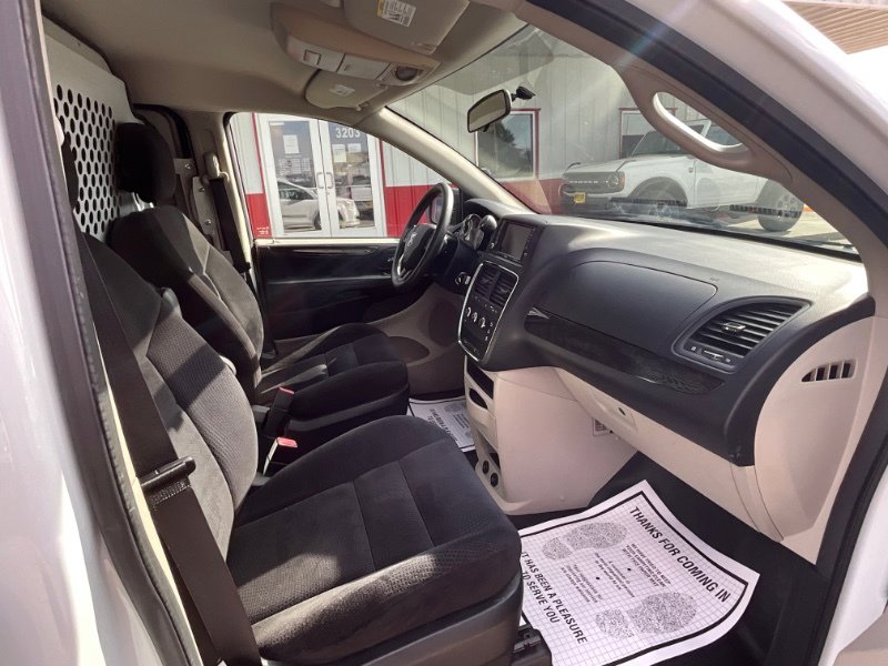 Used 2014 RAM C/V Tradesman image 8