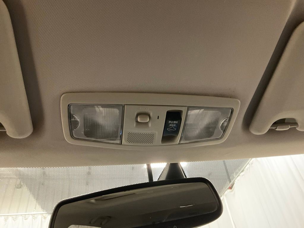 Used 2016 Mitsubishi Outlander GT AWD/4WD image 28