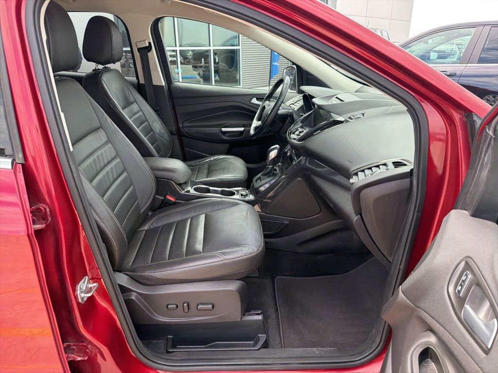 Used 2016 Ford Escape Titanium FWD image 24