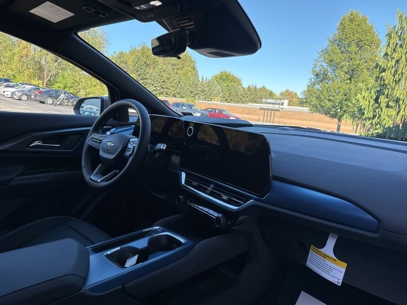 New 2026 Chevrolet Equinox EV LT w/ Convenience Package II image 48