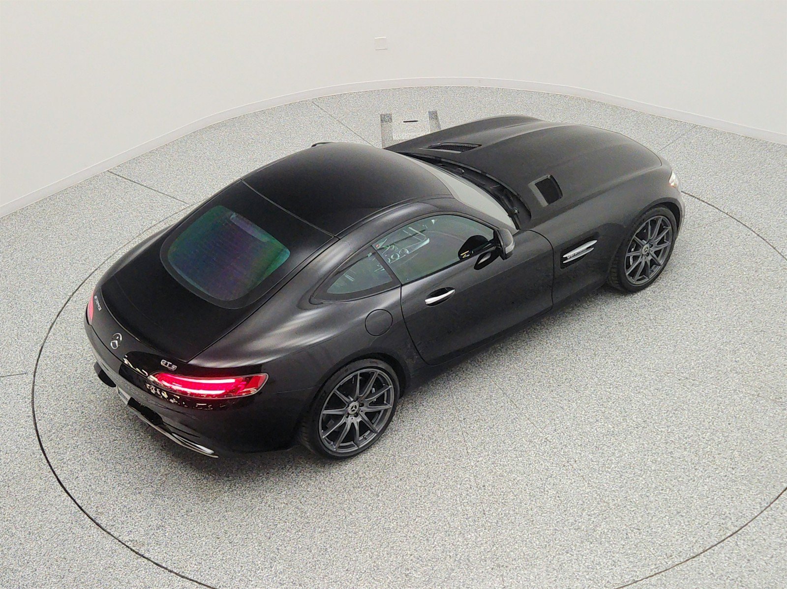Used 2016 Mercedes-Benz AMG GT S image 23