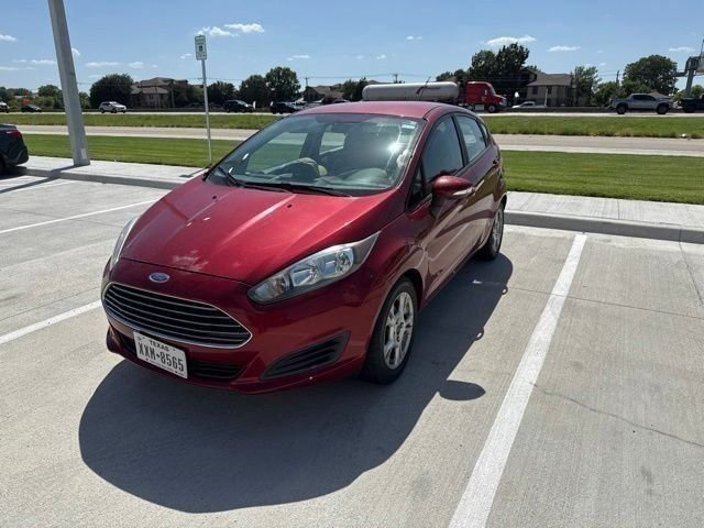 Used 2014 Ford Fiesta SE w/ Comfort Package FWD image 3