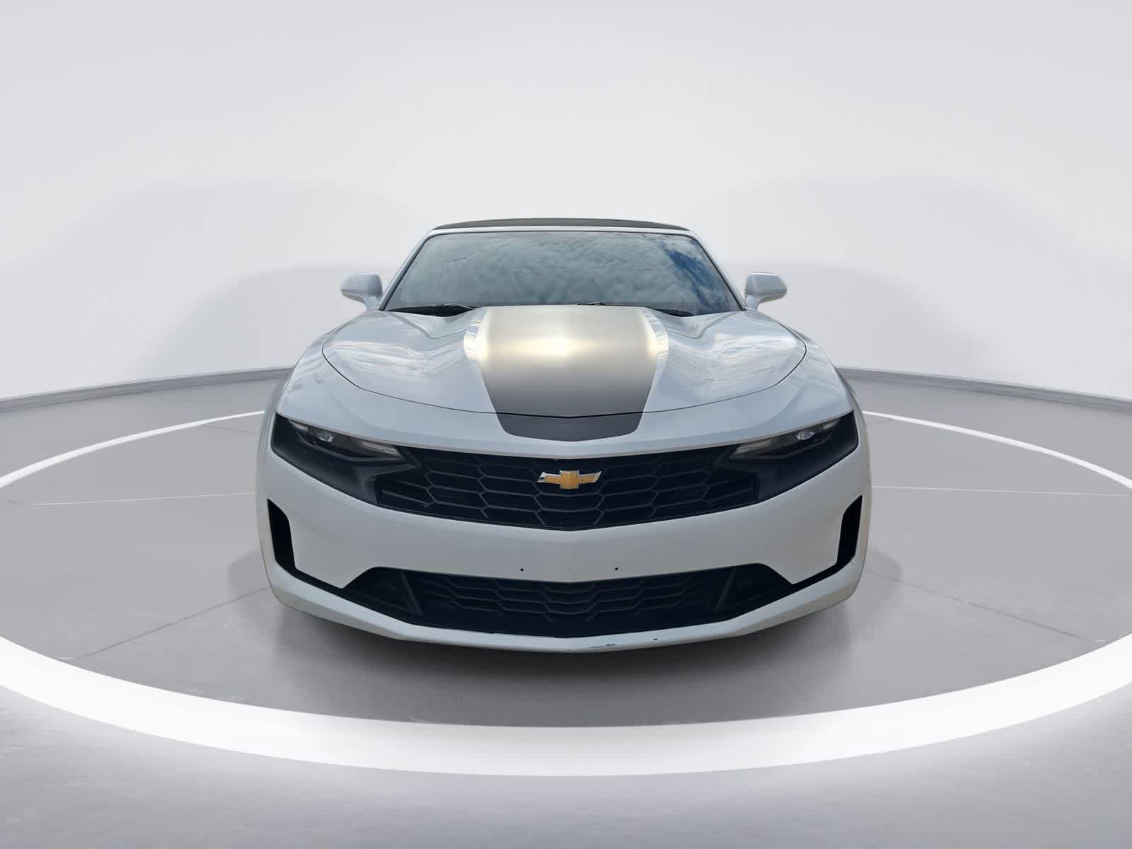 Used 2023 Chevrolet Camaro LT RWD image 3