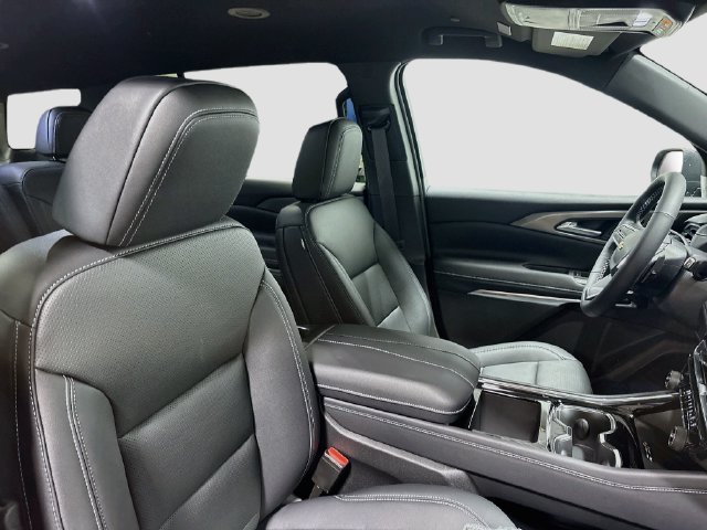 New 2027 Chevrolet Traverse LT w/ LPO, Floor Liner Package AWD/4WD image 26