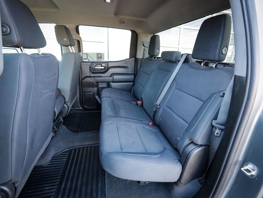 Used 2019 Chevrolet Silverado 1500 Custom w/ Custom Convenience Package AWD/4WD image 30