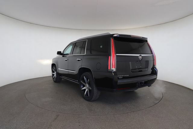 Used 2015 Cadillac Escalade Premium image 12