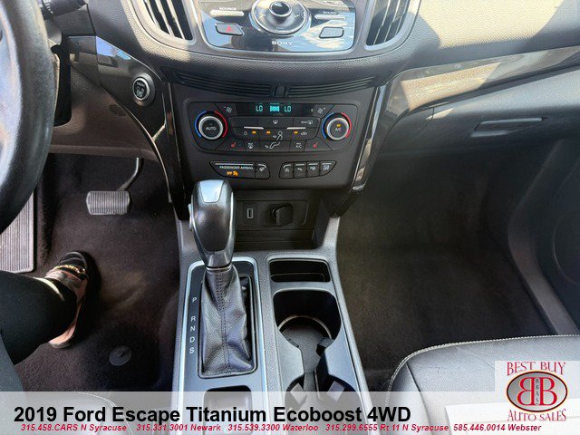 Used 2019 Ford Escape Titanium AWD/4WD image 21
