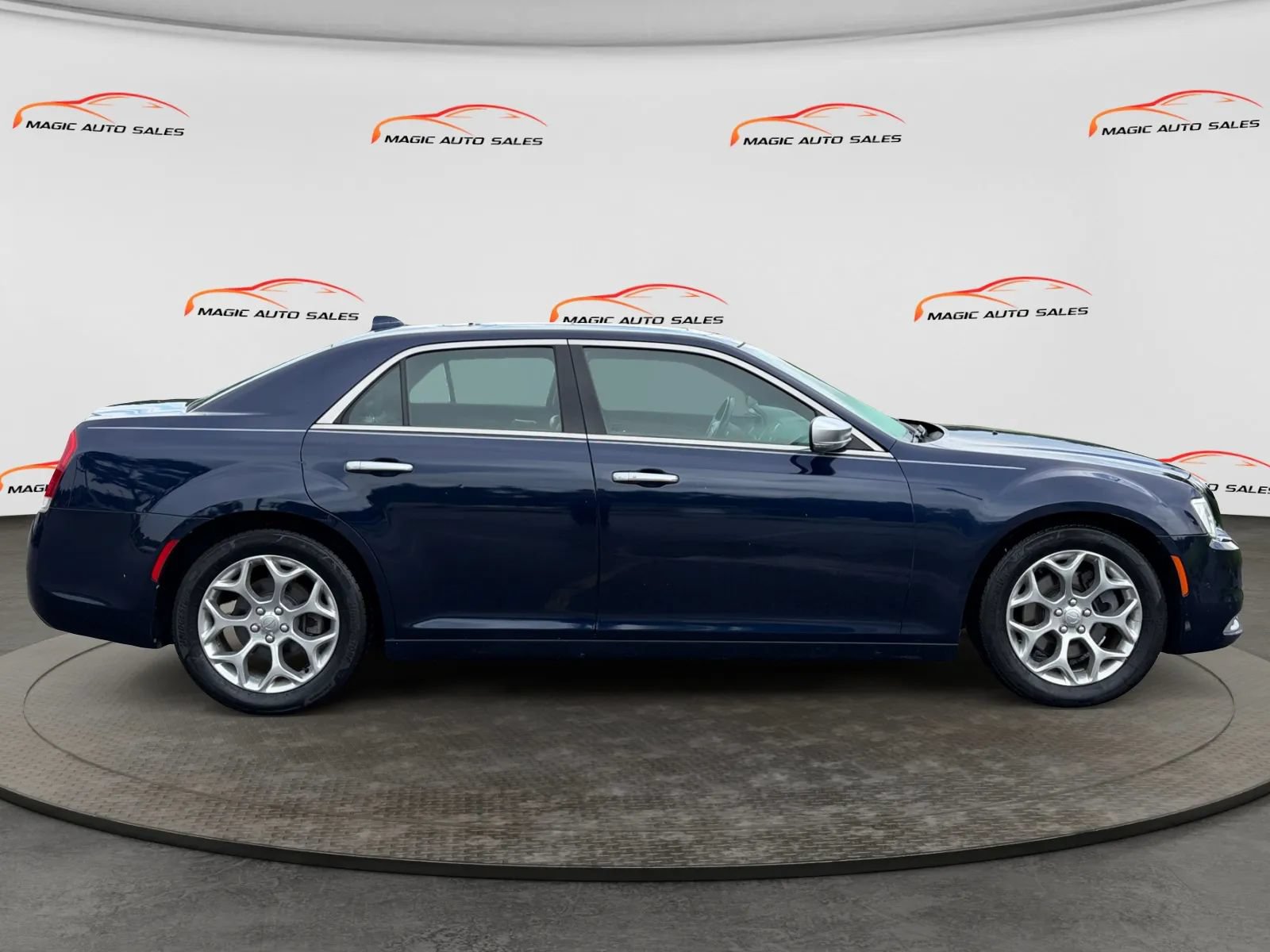 Used 2016 Chrysler 300 C Platinum w/ Safetytec Plus Group AWD/4WD image 6