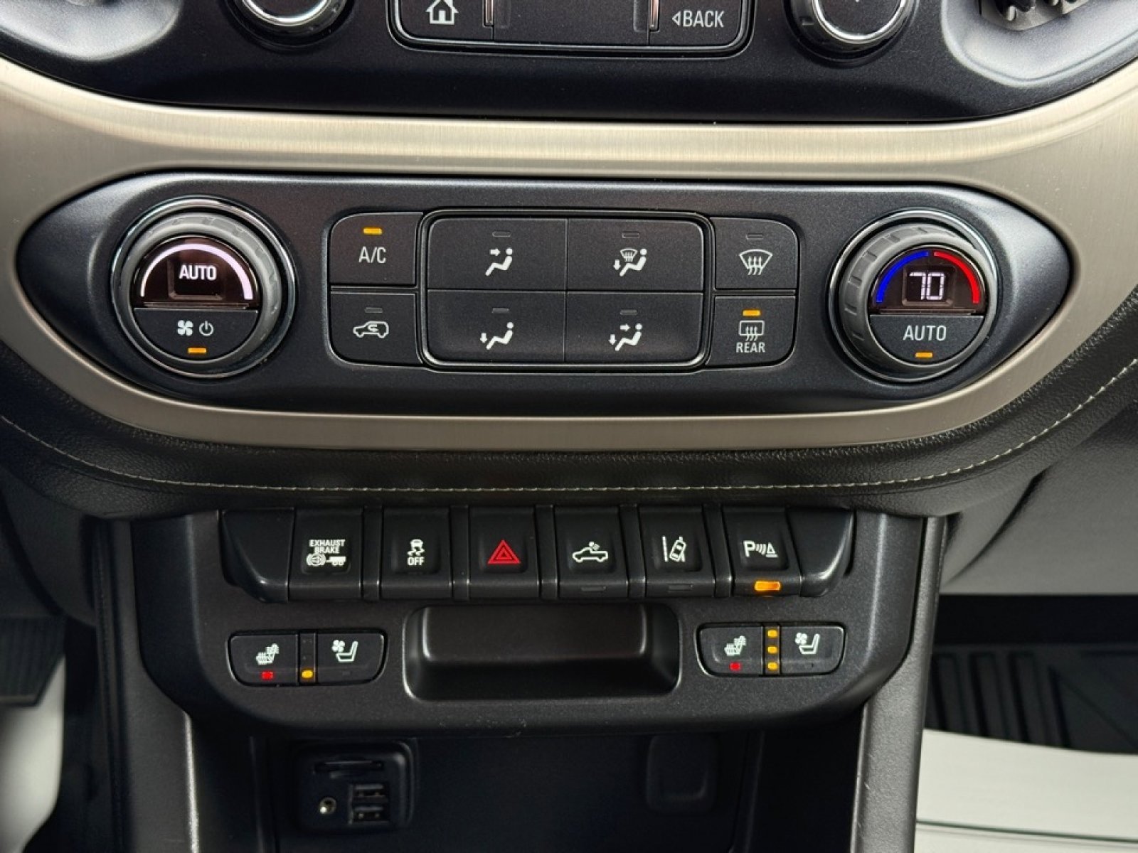 Used 2020 GMC Canyon Denali image 29