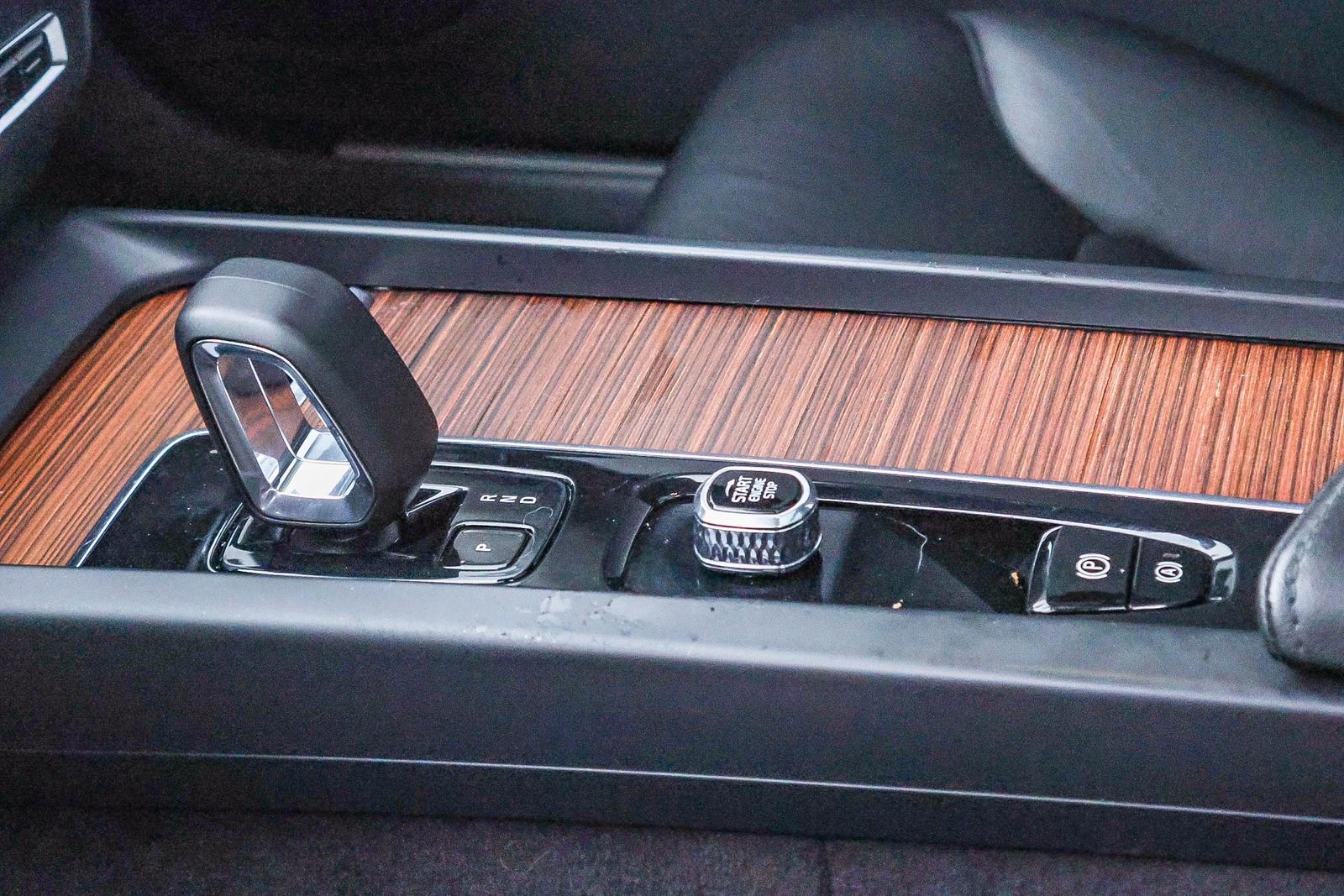 Used 2023 Volvo S60 B5 Plus w/ Protection Package Premier image 29