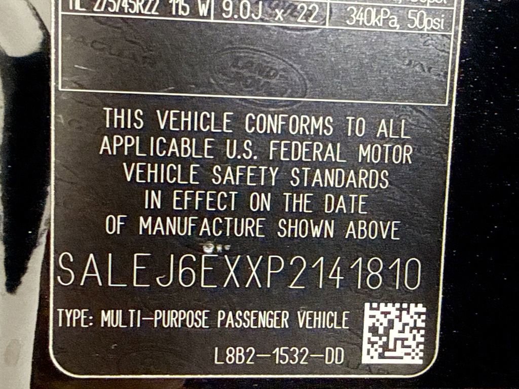 Used 2023 Land Rover Defender 90 S image 28