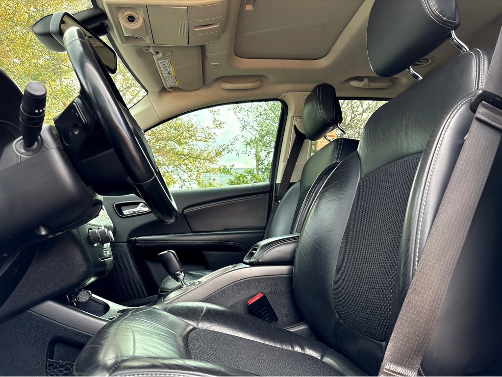 Used 2020 Dodge Journey Crossroad w/ Popular Equipment Group image 12