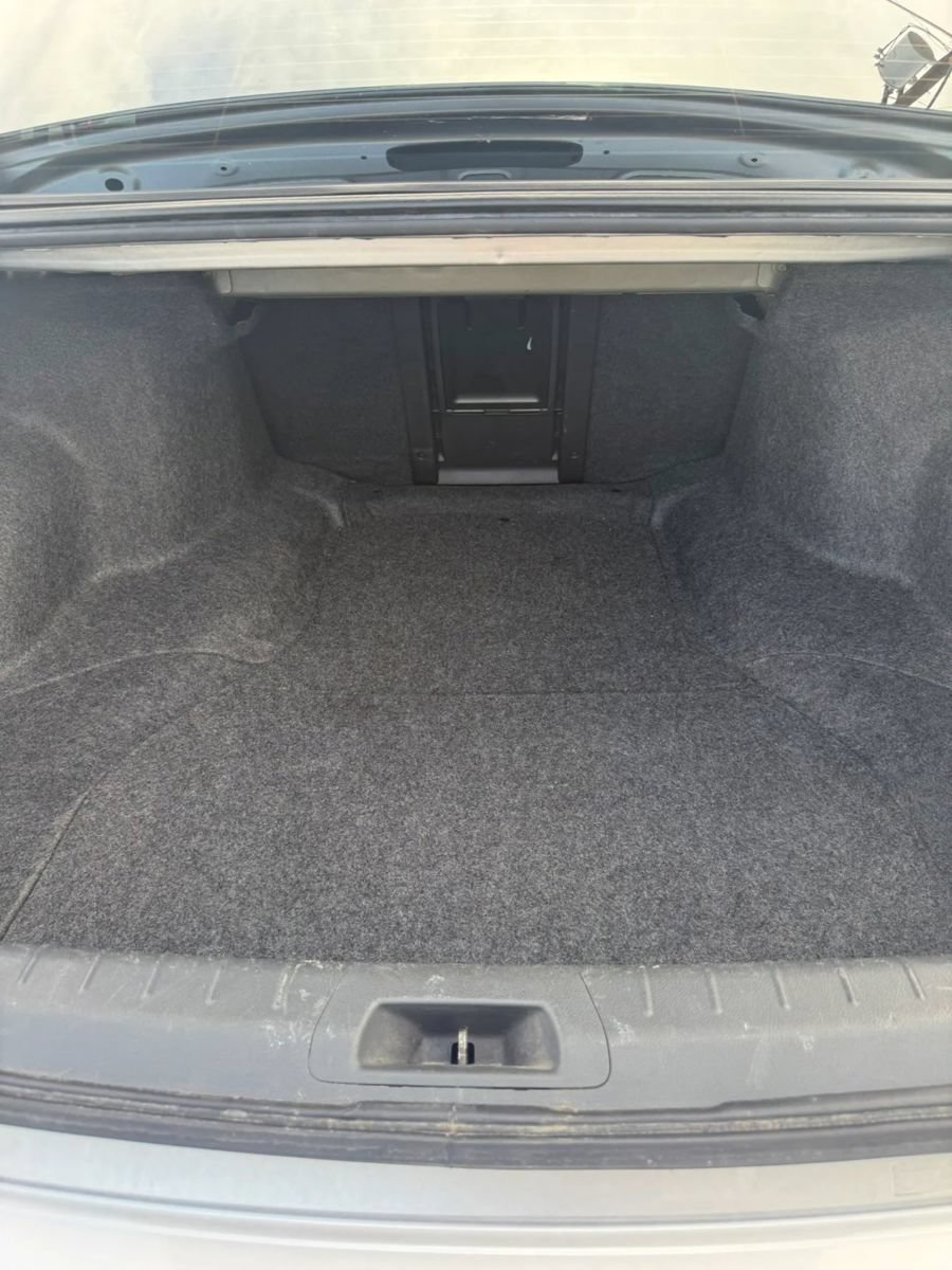 Used 2010 Honda Accord LX image 12