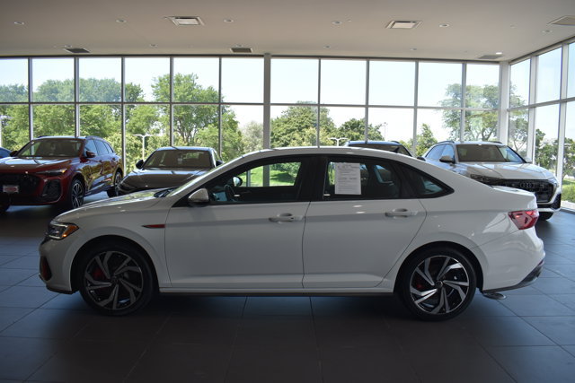 Used 2023 Volkswagen Jetta GLI Autobahn FWD image 4