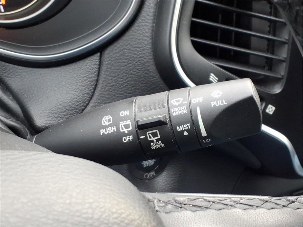 Used 2020 Jeep Cherokee Latitude Plus image 27