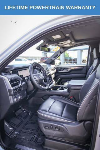 Used 2025 GMC Yukon XL Elevation AWD/4WD image 17